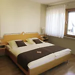 Garni Haus Weiskopf 招待所