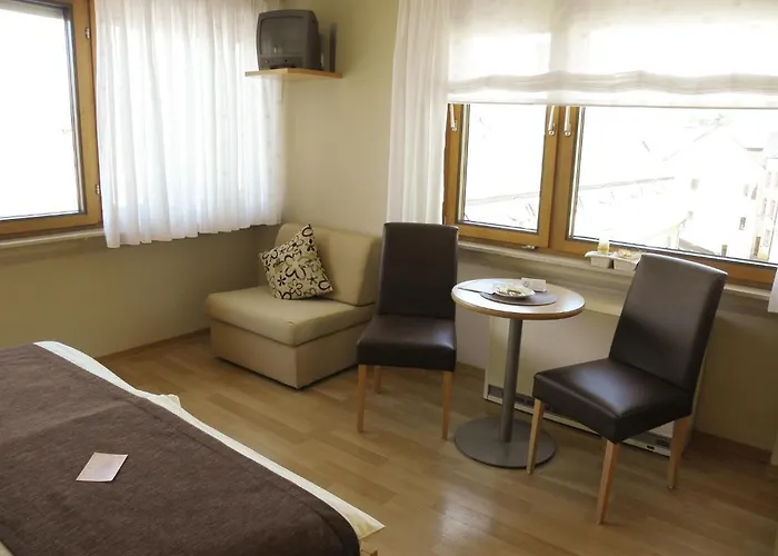 Garni Haus Weiskopf Guest house Trier